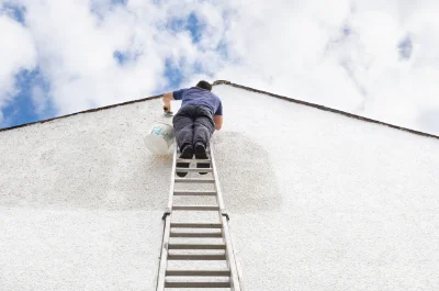 Peinture extérieure à Distré — façades et ravalement